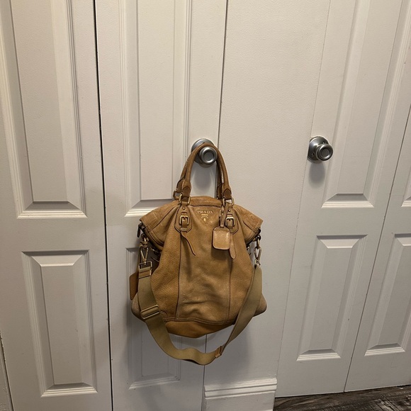 Prada Milano leather zipper tote/crossbody, well loved but lots of life left - Picture 16 of 16